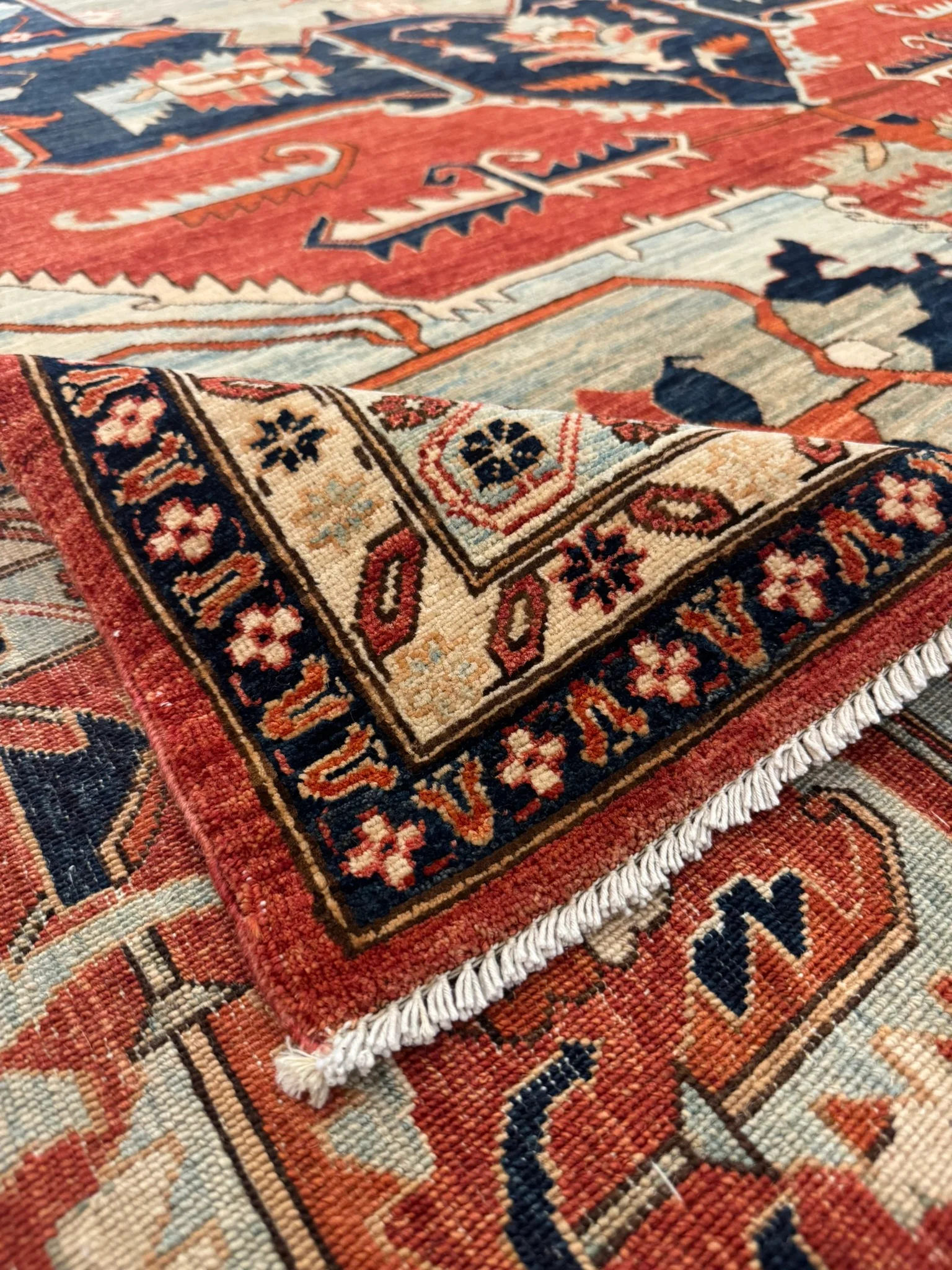 Fine Serapi Rug | 10'9" X 13'6" - photo 12