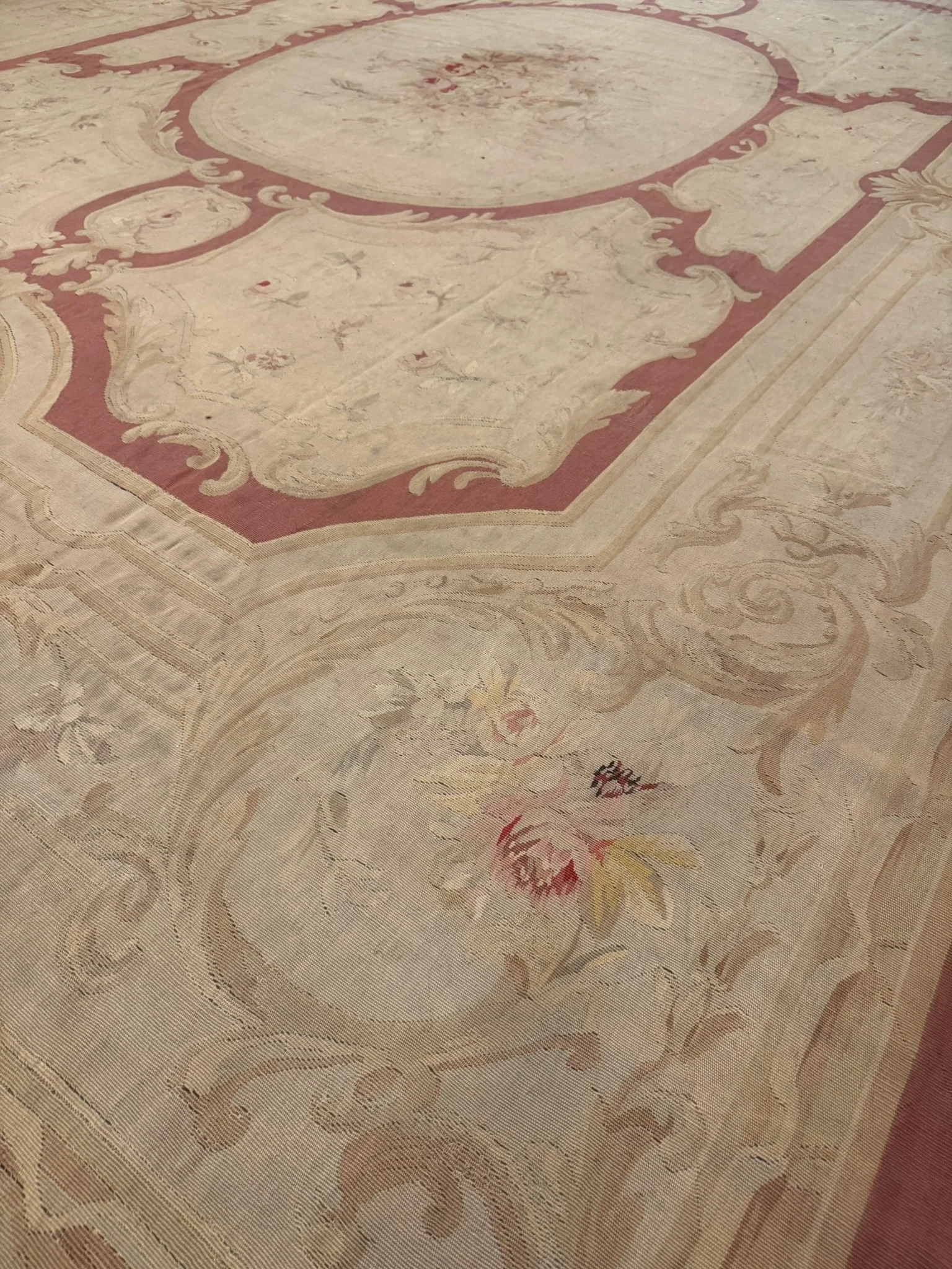 Antique Aubusson Flatweave | 10'5" x 15'2" - photo 8